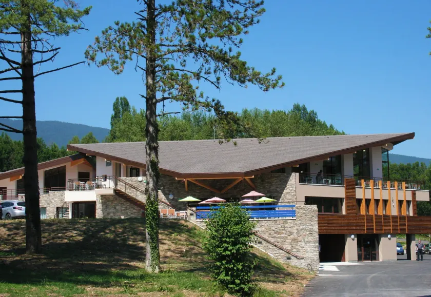 Le Pré du Lac - Image 1