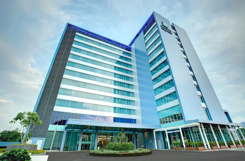 Holiday Inn Express Jakarta International Expo by IHG - Image 1