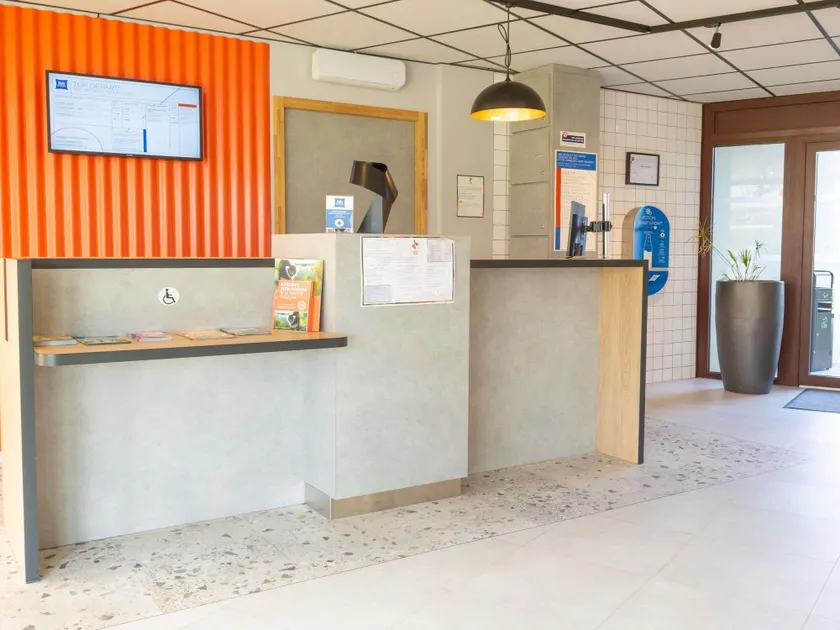 ibis budget Tours Sud - Image 1