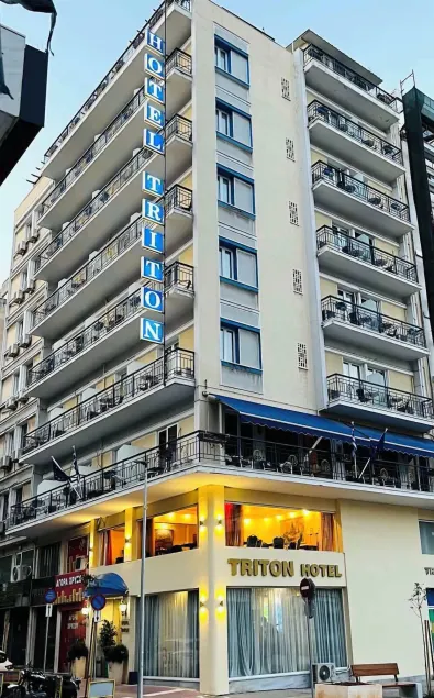 Triton Hotel Piraeus - Image 1
