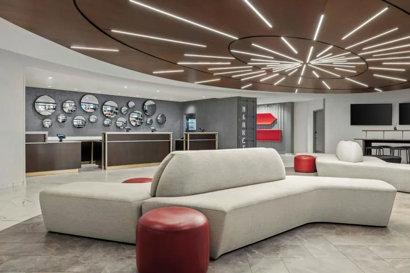 Renaissance Newark Airport Hotel - Image 1