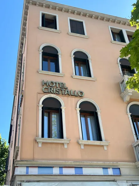 Hotel Cristallo - Image 1