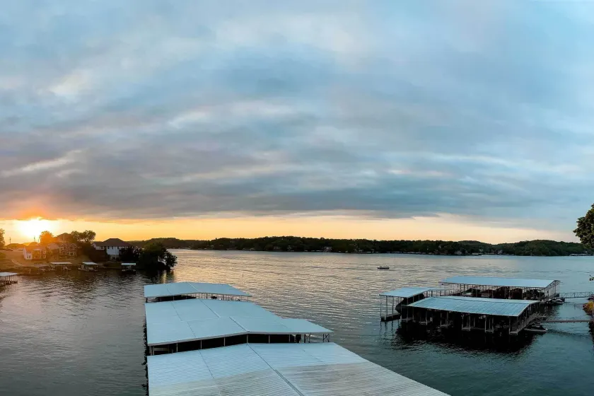 Upscale Lakefront Condo at 2mm with Pools, Slip, and Main Channel Views - Interiør