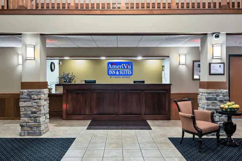 AmeriVu Inn and Suites - Waconia - Lobby