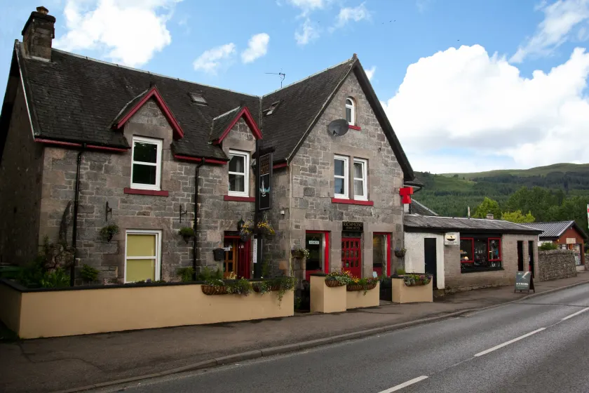 Richmond House Hotel - Image 1