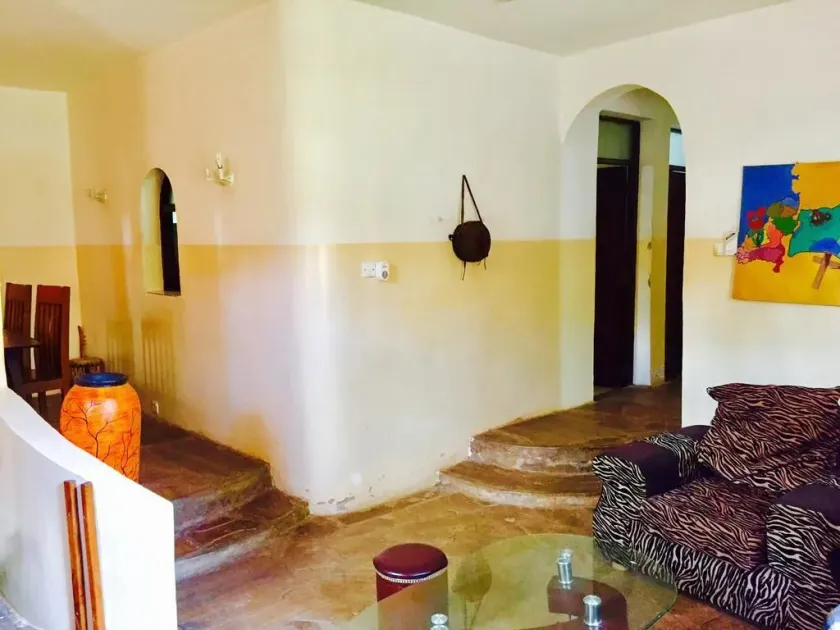 Akogo House - BnB , Hostel, Backpackers & Volunteer Center - Image 1