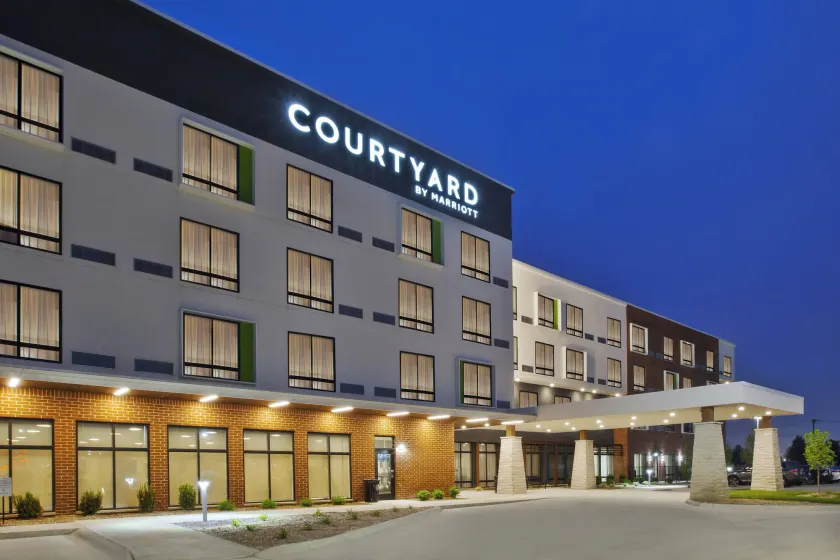 Courtyard by Marriott St. Joseph-Benton Harbor - Image 1