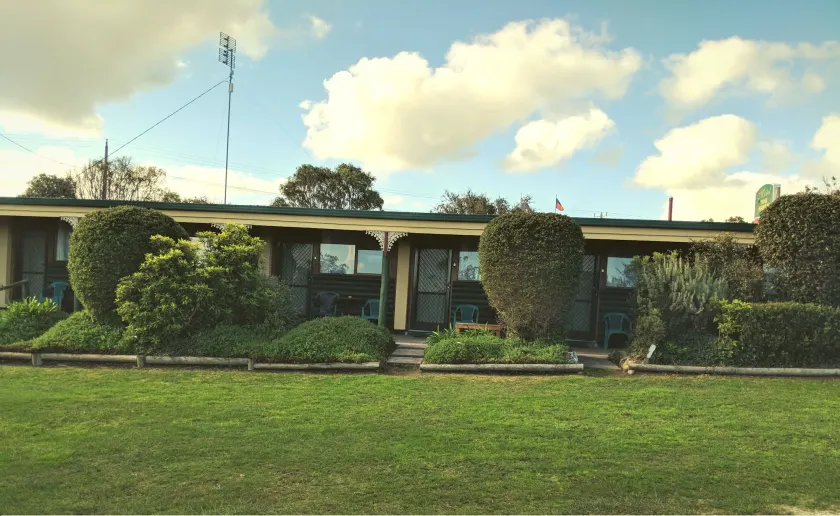 Pinehaven Motel - Image 1