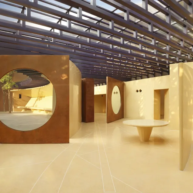 The Roseate - Entrada (vista interior)