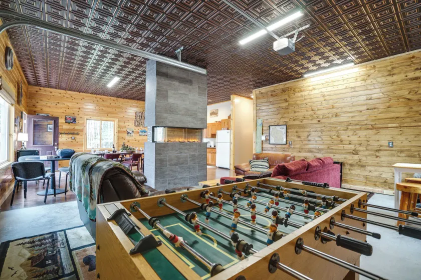 Pet-Friendly Cabin Retreat: Walk to Lake Pepin! - Image 1