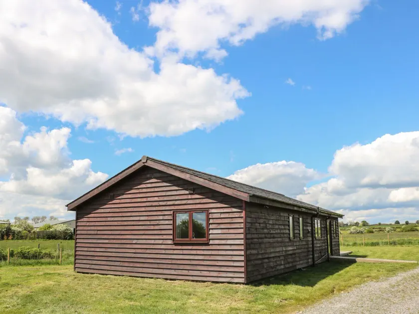 Rose Lodge - Image 1