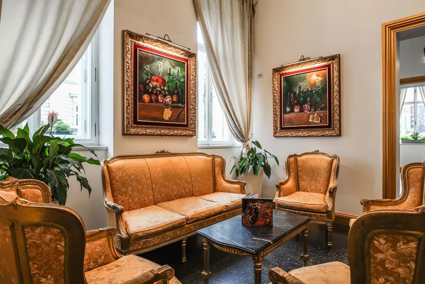 Hotel Assenzio Prague - Image 1