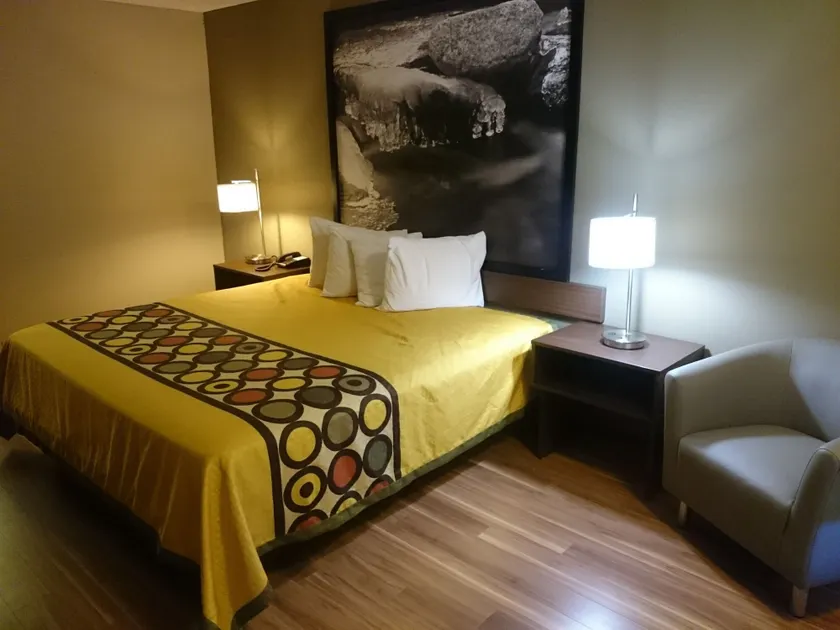 ASHEVILLE AIRPORT INN - Chambre