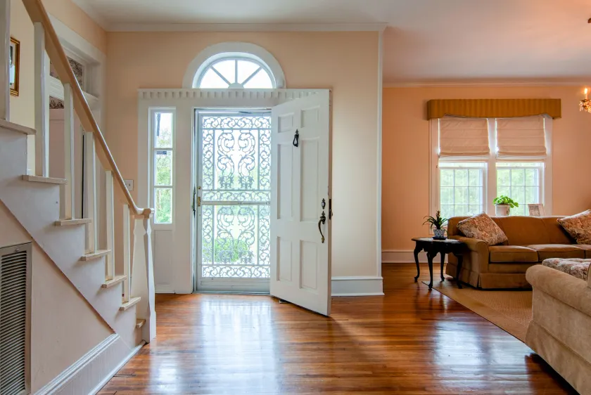 Tolley House - Interior entrance
