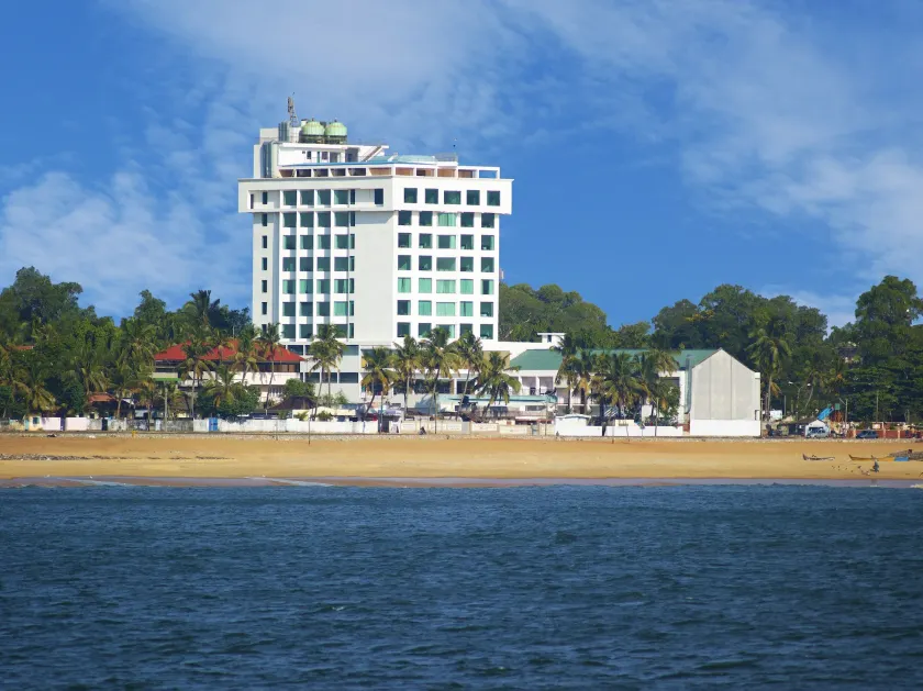 The Quilon Beach Hotel and Convention Center - Image 1