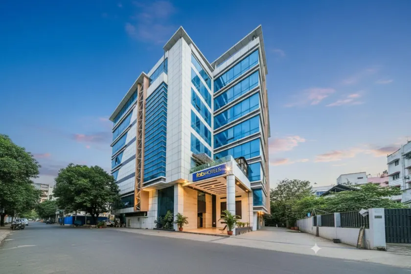 FabHotel Aksa International - Image 1