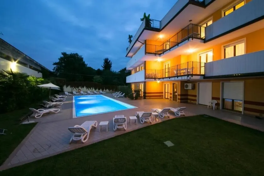 Ferretti Residence Garda Palace - Image 1