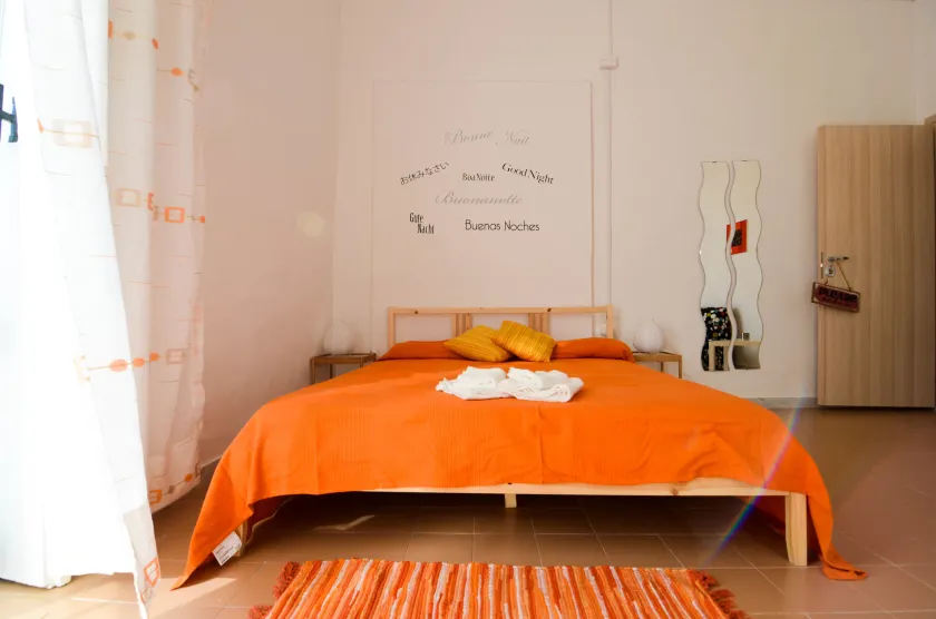 B&B Tecla - Image 1