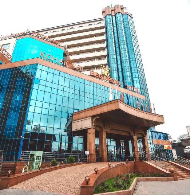 Regardal Hotel - Image 1