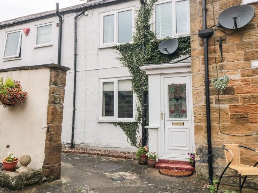 Swainby Cottage - Image 1