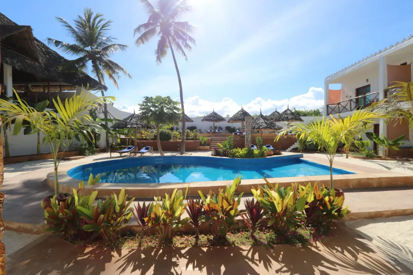 Kiganja - Image 1
