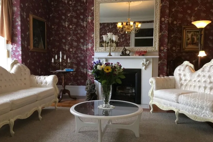 Balmoral House Bed & Breakfast - Image 1