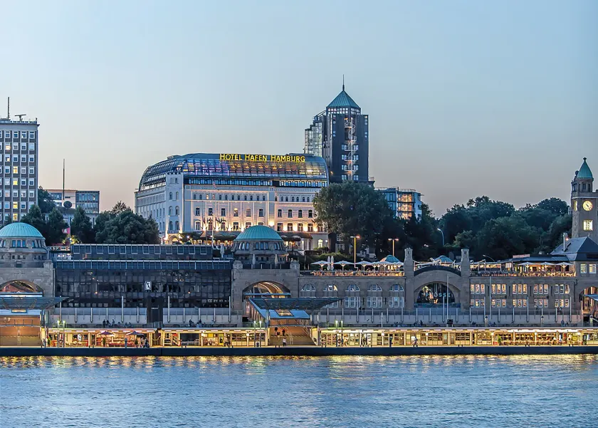 Hotel Hafen Hamburg - Image 1
