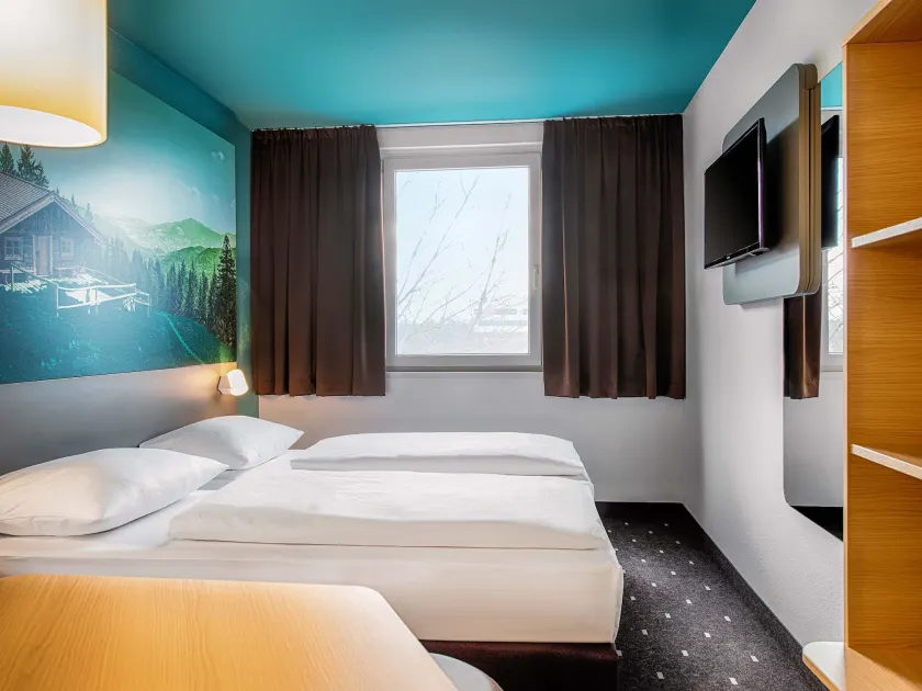 B&B Hotel München-Putzbrunn - Image 1