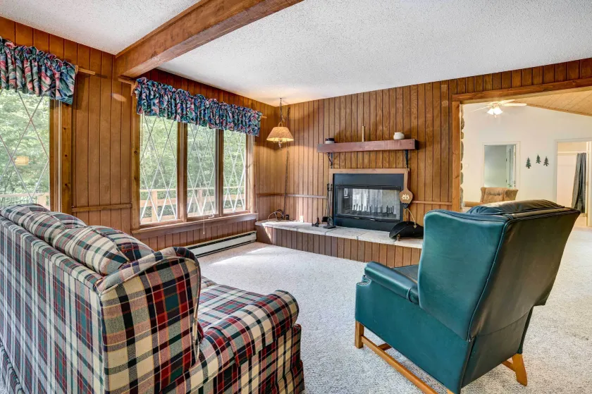 Pet-Friendly Gem: Hike, Fish & Golf in Gaylord - Interiör
