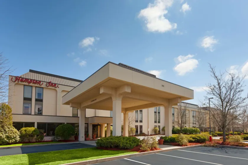 Hampton Inn by Hilton New Bedford/Fairhaven - Image 1
