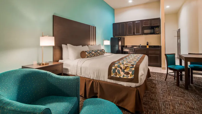 Best Western Plus/Executive Residency Elk City - Image 1