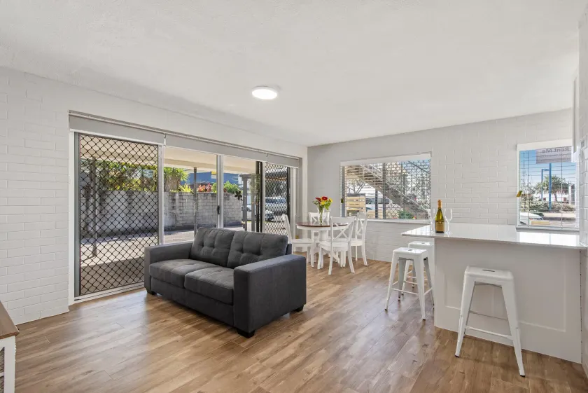 Sea-Hi Beachside Apartment - Image 1