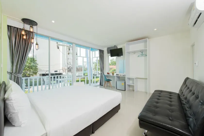 Slowlife Beach - Hostel - Image 1