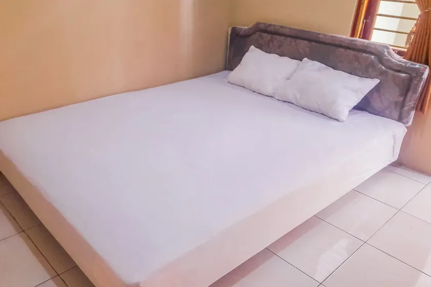 Hotel O Kost Naura - Image 1
