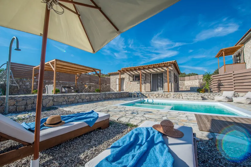 ROGGAKI Ionian Villas - Image 1