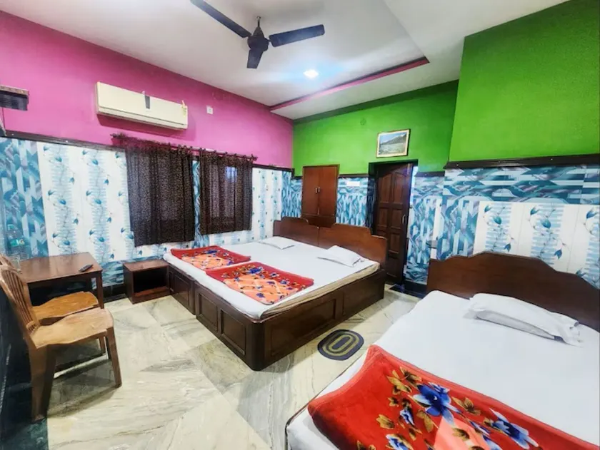 Hotel Sushil International - Image 1