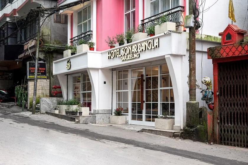 Hotel Sonar Bangla Darjeeling - Image 1