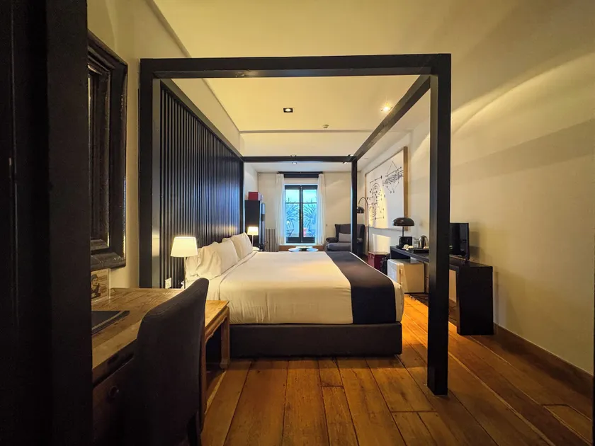 Hotel Market - Image 1