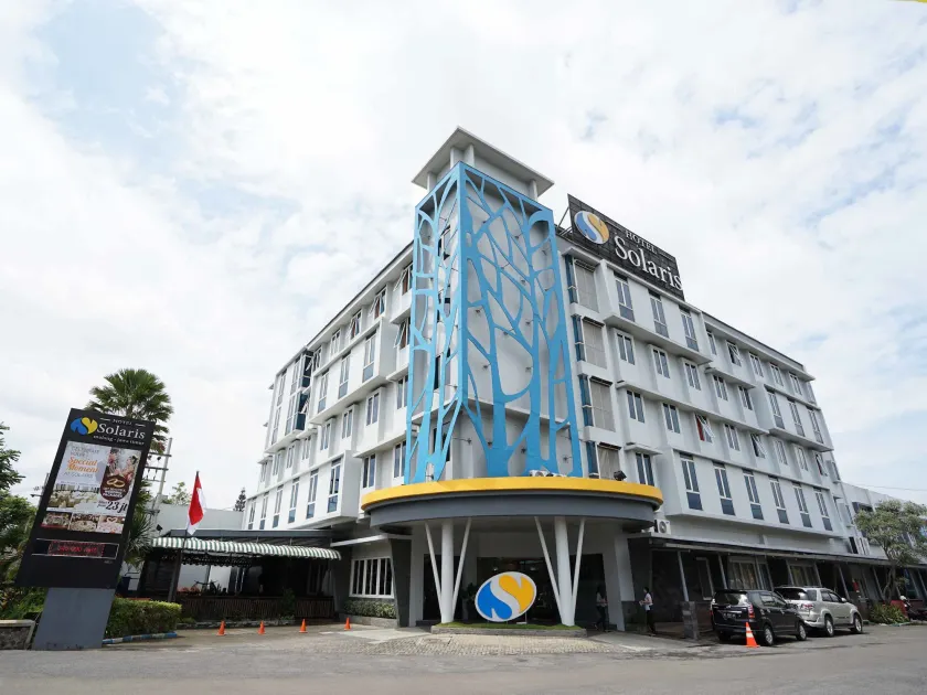 Solaris Hotel Malang - Image 1
