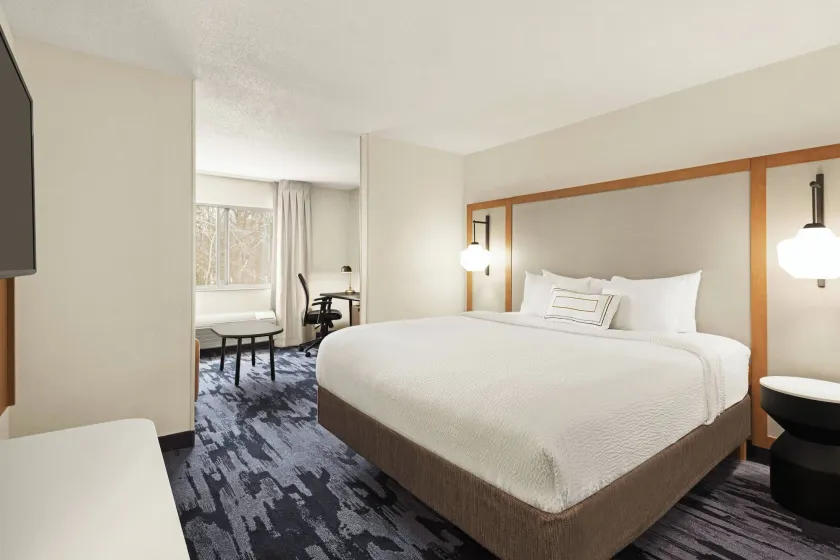 Fairfield Inn by Marriott Warren Niles - Image 1