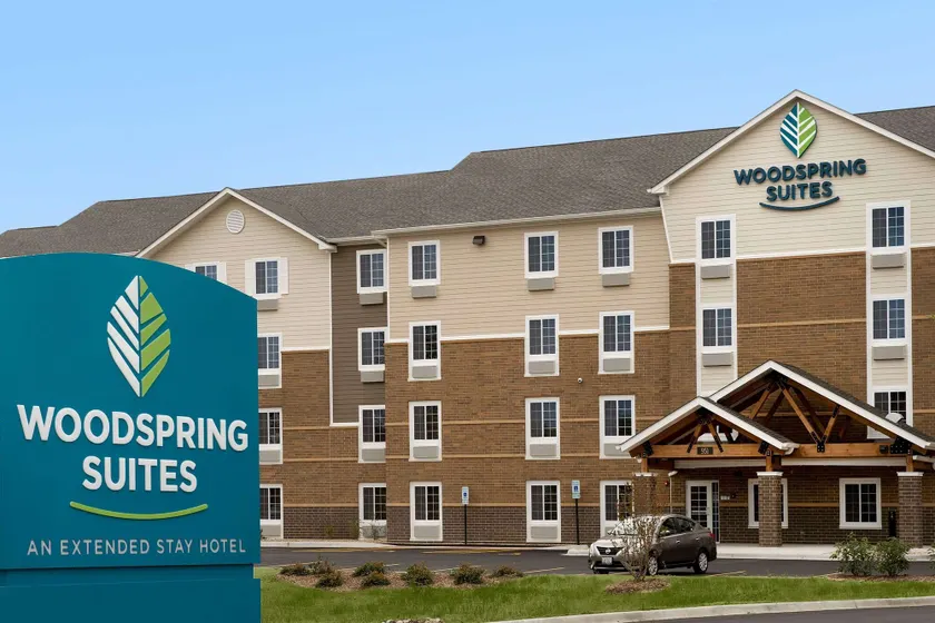 WoodSpring Suites Chicago Darien - Image 1
