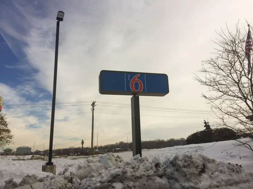 Motel 6-Burnsville, MN - Image 1