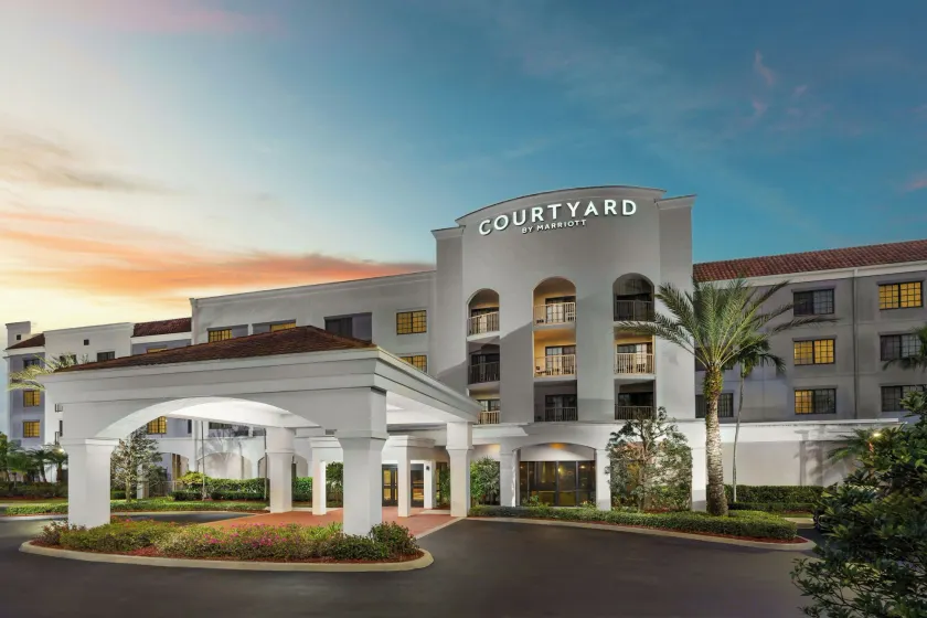 Courtyard by Marriott Stuart - Image 1