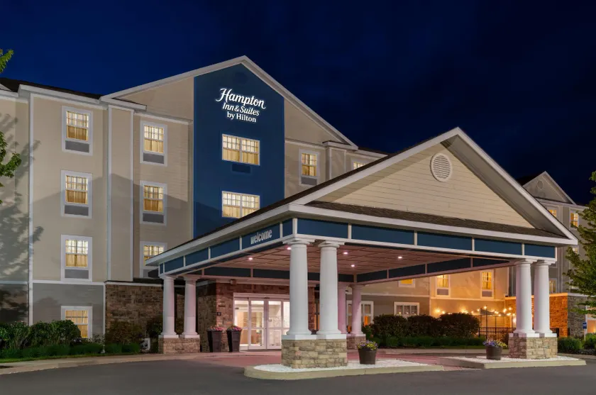 Hampton Inn & Suites Rockland - Image 1