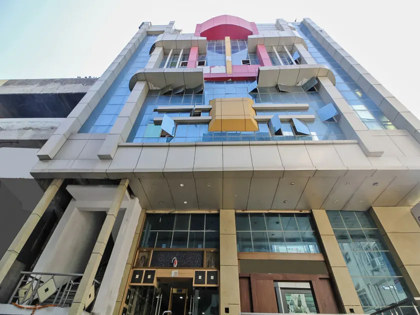 OYO 740 Hotel Suravi - Image 1