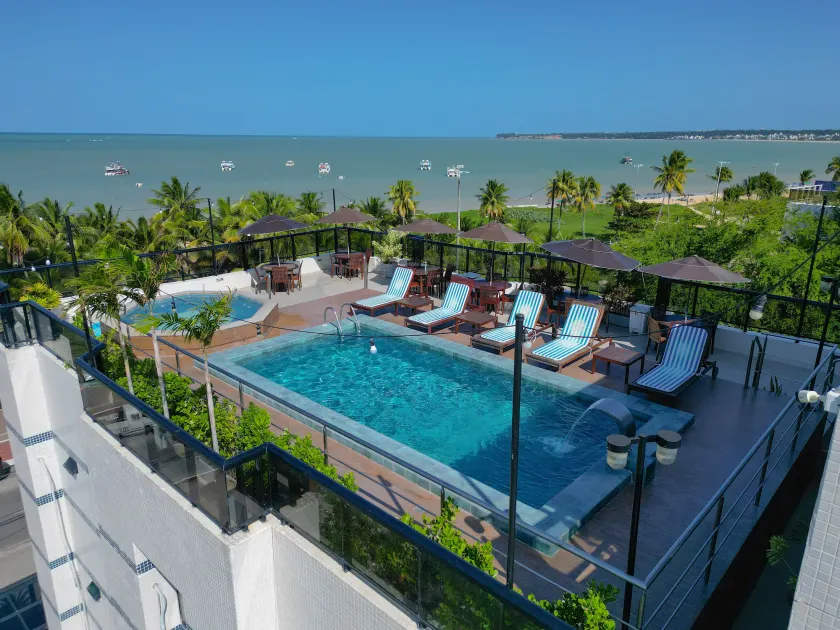 Atlântico Praia Hotel - Image 1