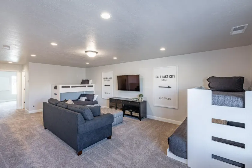 Canyon Crest Escape - Image 1