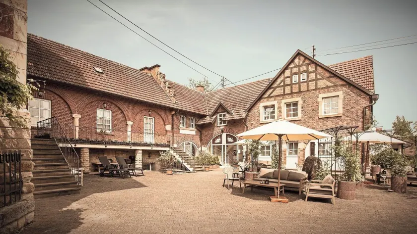Landhotel Sonnenhof - Image 1