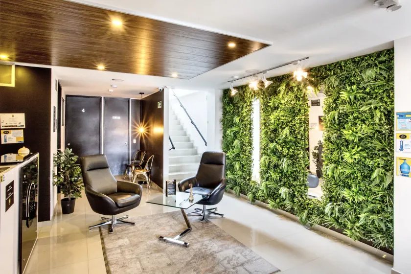 Orange wild BY Laurel hotels - Aeropuerto - Image 1