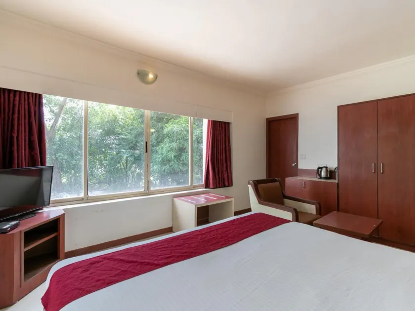 Hotel Presidency Daman - Image 1